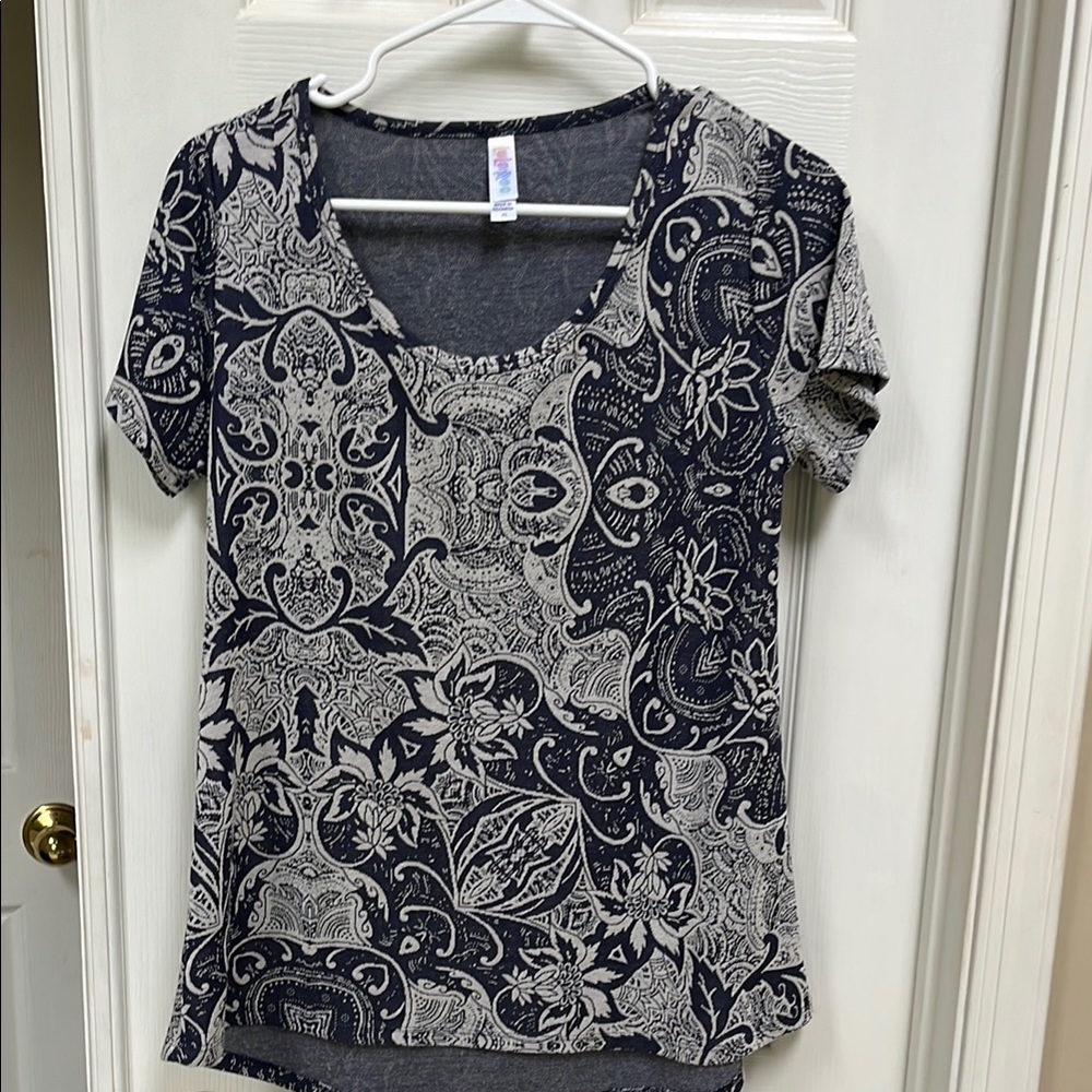 LuLaRoe Navy and White Classic T XS